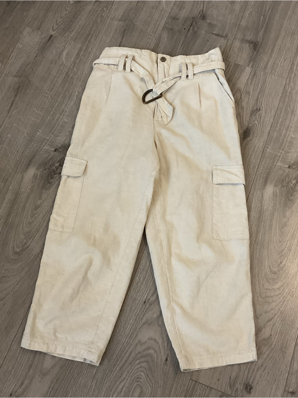 *O'Neill * Beige  Cropped Paper-bag waist  Cargo Pants with D-Ring Belt